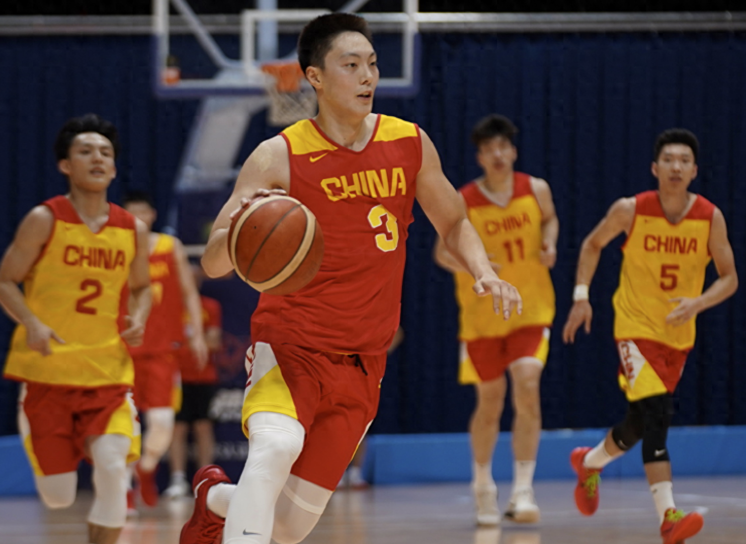 包含转会期北京首钢队长鼓劲深圳男篮赛前绝杀压哨，这操作让人直呼：西亚卡姆在曼联比赛中官方发布新规的词条